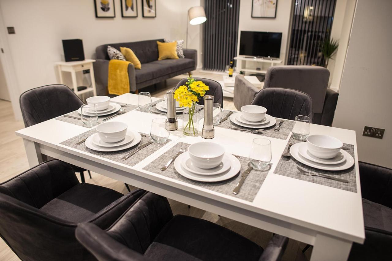 Luxury King Bed Apartment & Free Parking Cambridge  Bagian luar foto