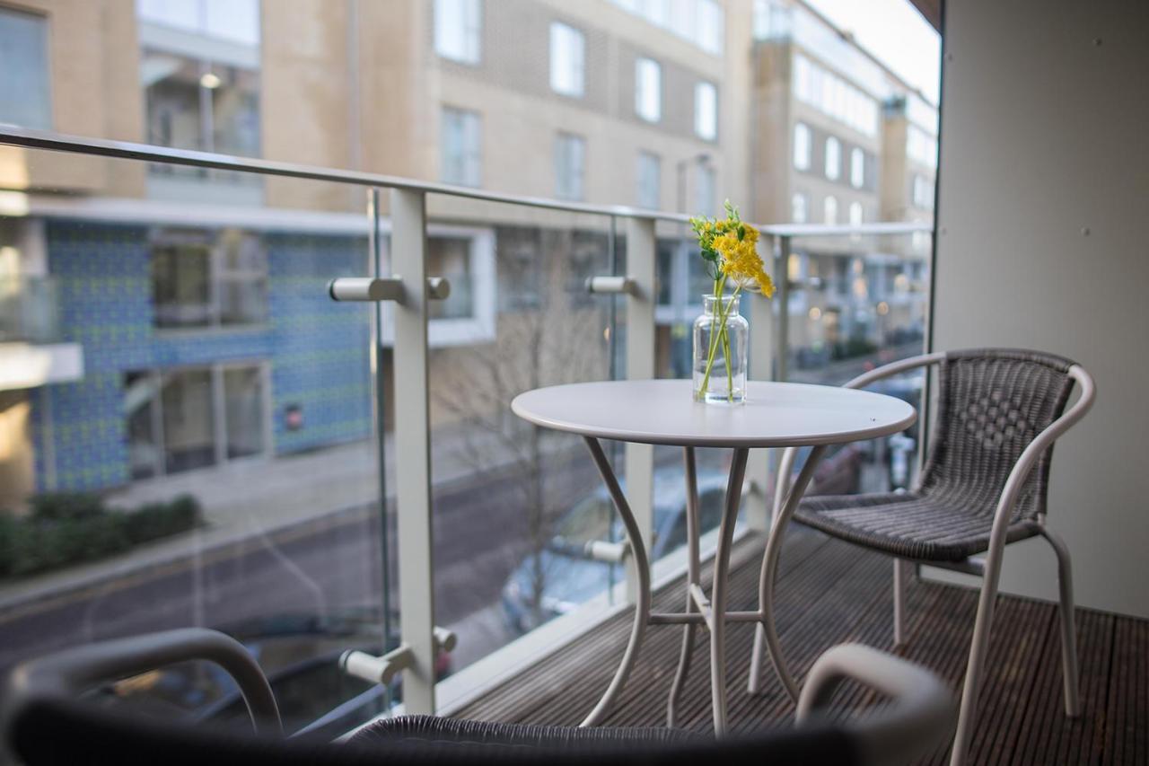 Luxury King Bed Apartment & Free Parking Cambridge  Bagian luar foto