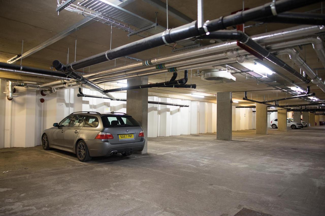 Luxury King Bed Apartment & Free Parking Cambridge  Bagian luar foto